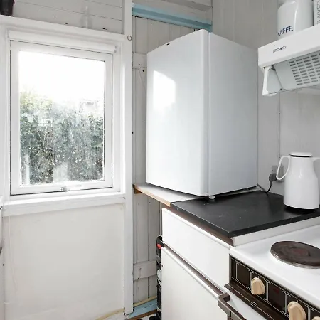 Modern In With Terrace *
